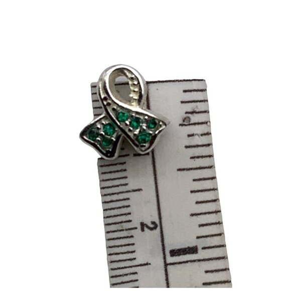 Charmed Craft 925 Sterling Silver Ribbon Pendant Green Crystals Cancer Awareness - Picture 3 of 8